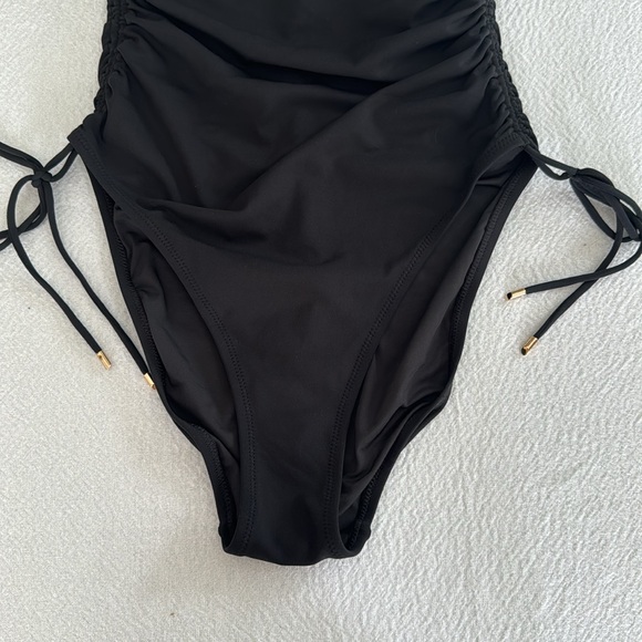 ROBIN PICCONE AUBREY BANDEAU ONE PIECE, Size 12, $176 - Picture 6 of 11